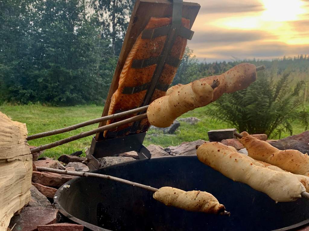 Salmão à fogueira
