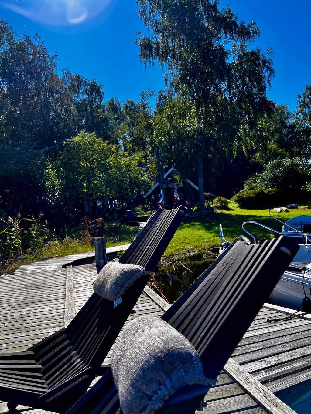 Relaxing on the jetty, view full screen